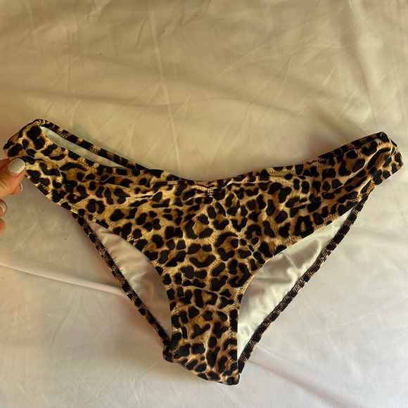 Victoria S Secret Swim Leopard Scrunch Bikini Bottom From Victorias